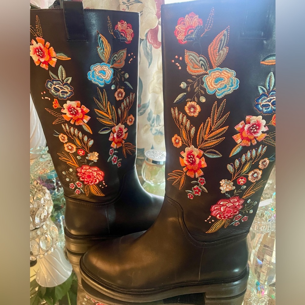 🤩 Johnny Was Bianca Black Tall Shaft Boots with Floral Embroidery. Size 10. - Picture 6 of 8
